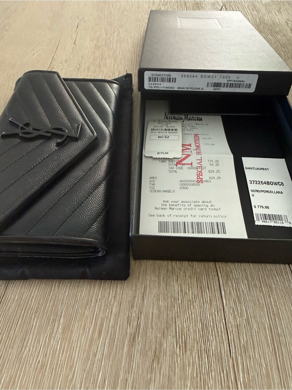 Saint Laurent Black Quilted Chevron Leather Envelope Clutch - Picture 2 of 11